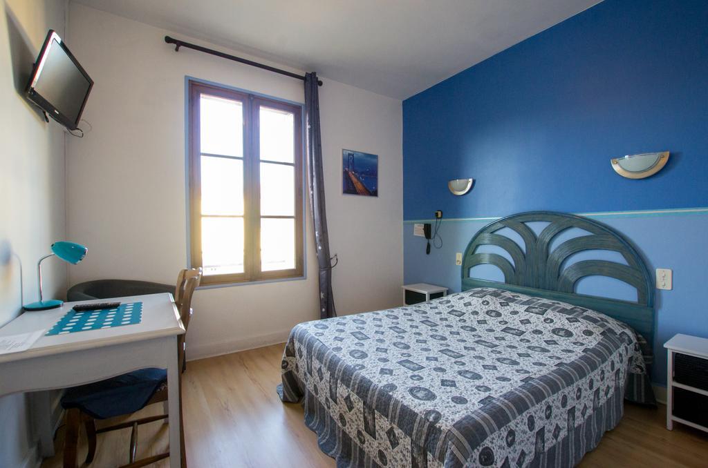 Hotel Du Commerce Millau Habitación foto