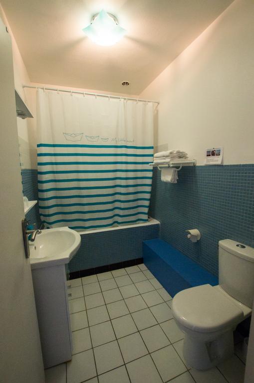 Hotel Du Commerce Millau Habitación foto