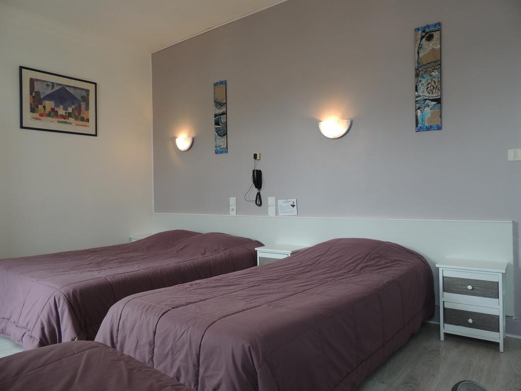 Hotel Du Commerce Millau Habitación foto